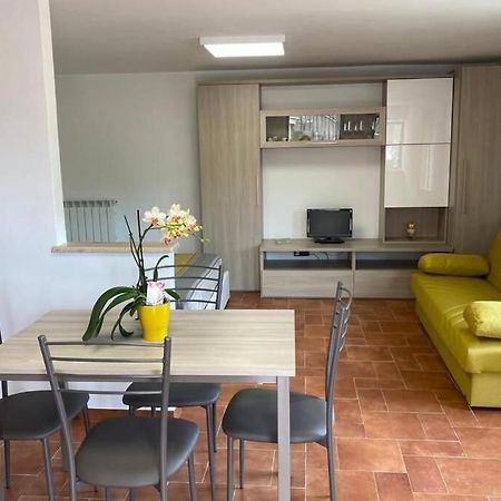Alloggio A Via Impero Lägenhet Lenola Exteriör bild